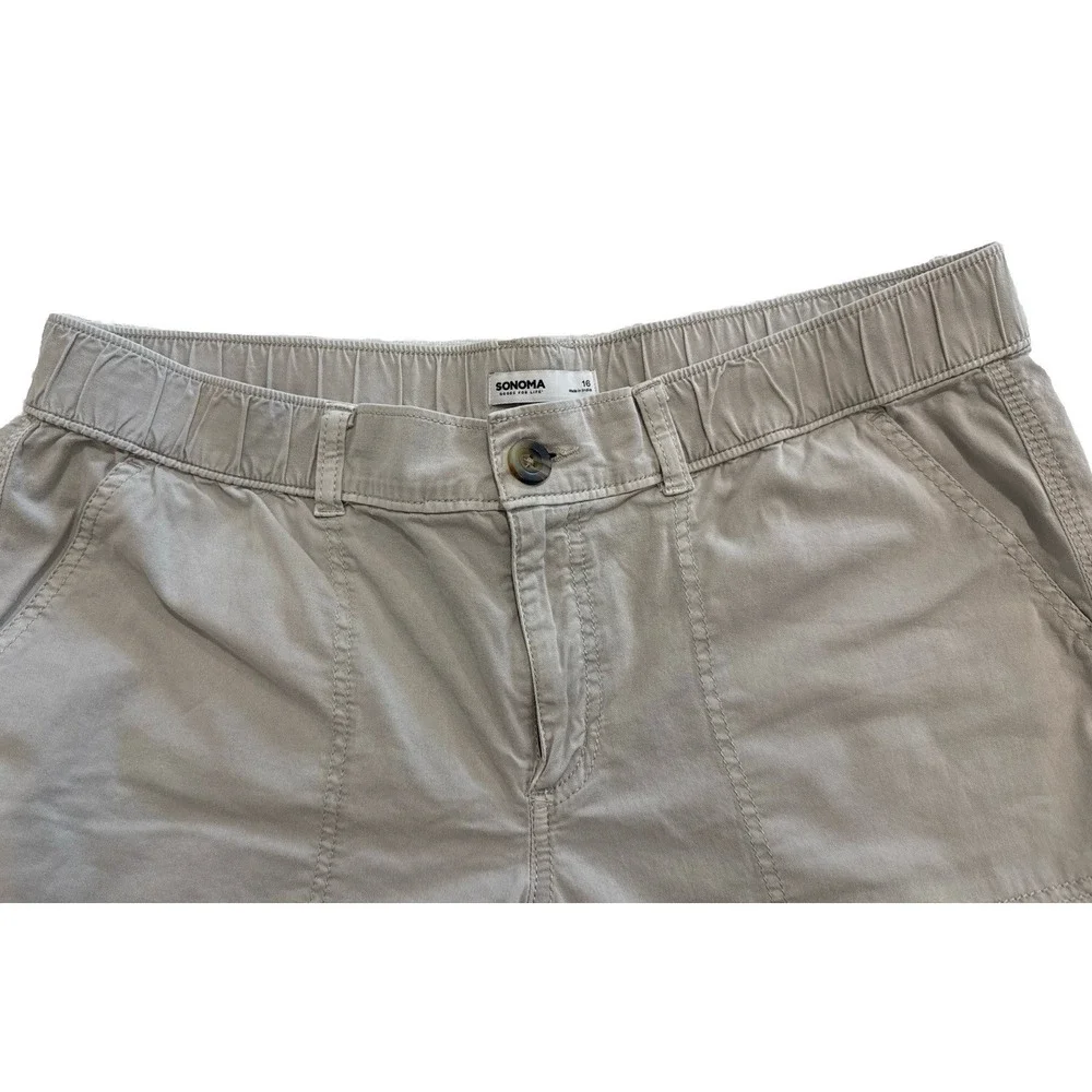 Sonoma Womens Bermuda Khaki Shorts Size 16 Elastic  Waist Cotton Pockets‎ - Picture 2 of 7